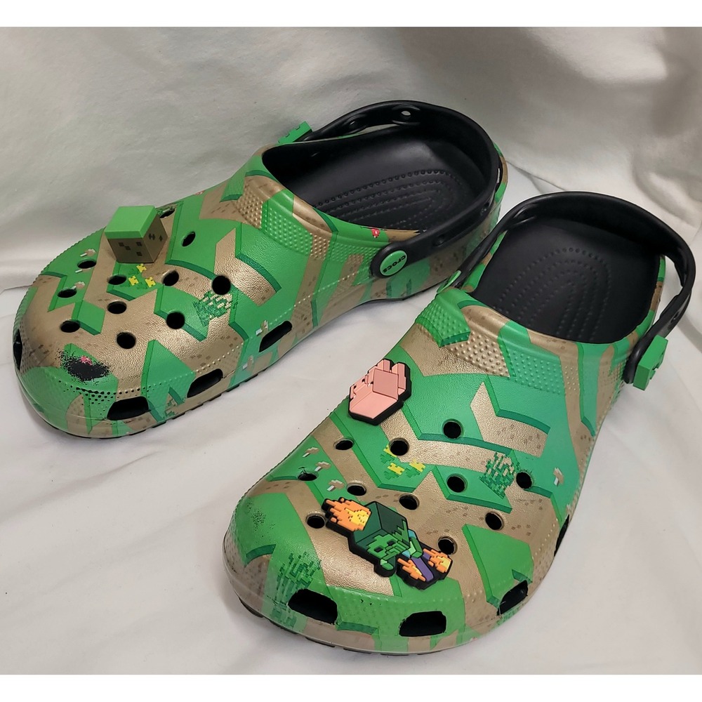 Crocs Minecraft Classic Clog Green Multi Video Game Mens Size 11 Jibbitz Charms - Picture 3 of 13